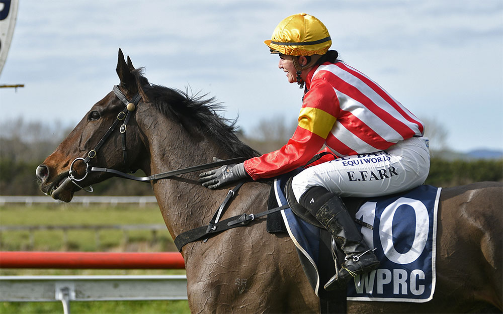 Never Look Back winning at Woodville