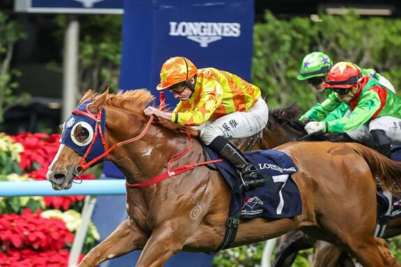 Ryan Moore wins third International Jockeys Championship on Triumphant More on Wednesday night at Happy Valley.