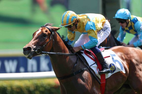 Karis Teetan powers away on Mr Incredible